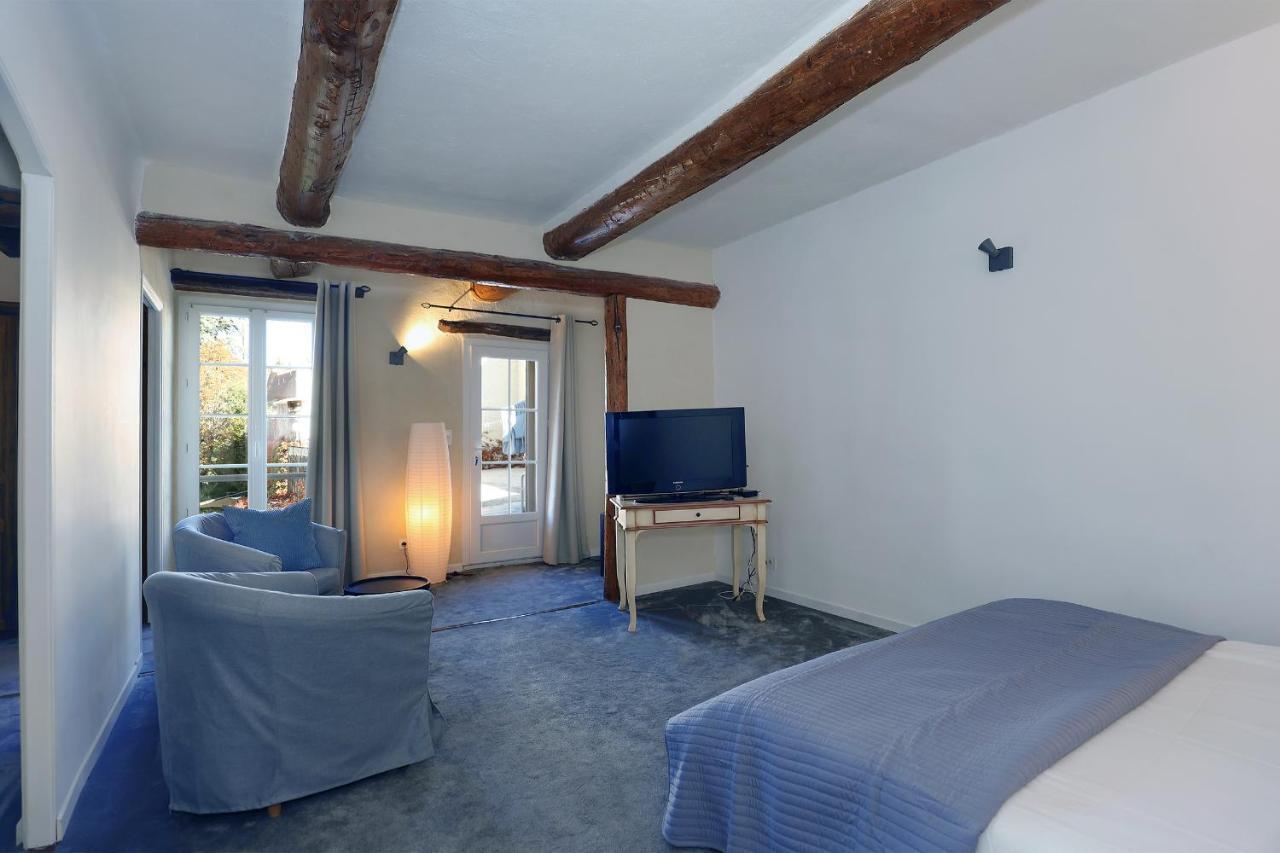 Le Cheval Blanc Bed & Breakfast La Bastide-des-Jourdans Exterior photo